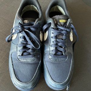 Air Force 1 Gore-Tex size 8 obsidian